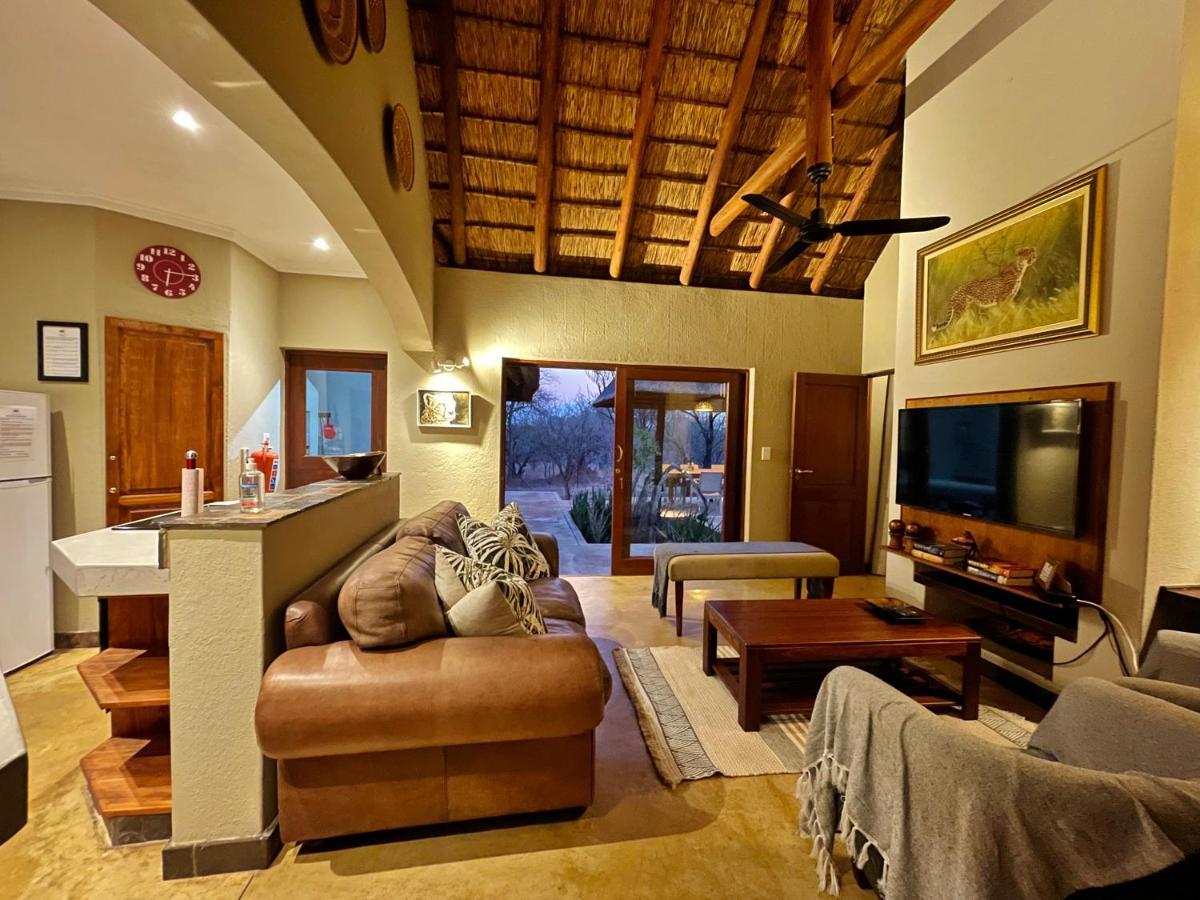 10 Raptors Lodge Hoedspruit Exteriör bild