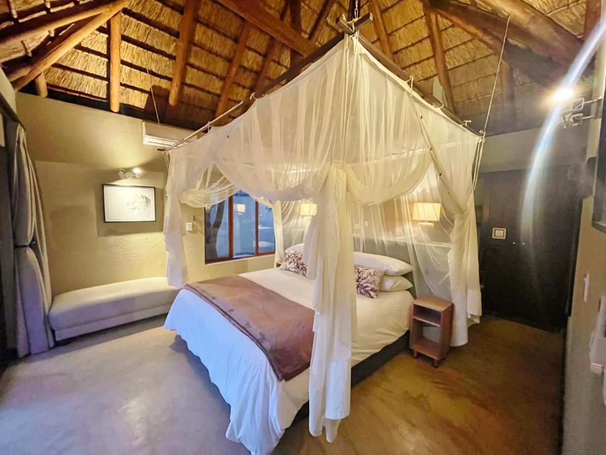 10 Raptors Lodge Hoedspruit Exteriör bild